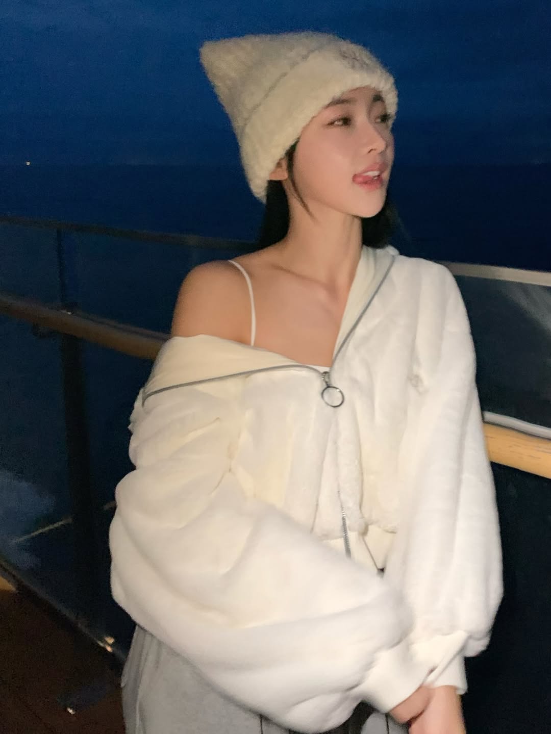 육상 선수 김민지, 오사카 여행 사진 공개…SNS 화제 속 ‘선수 본업’도 주목