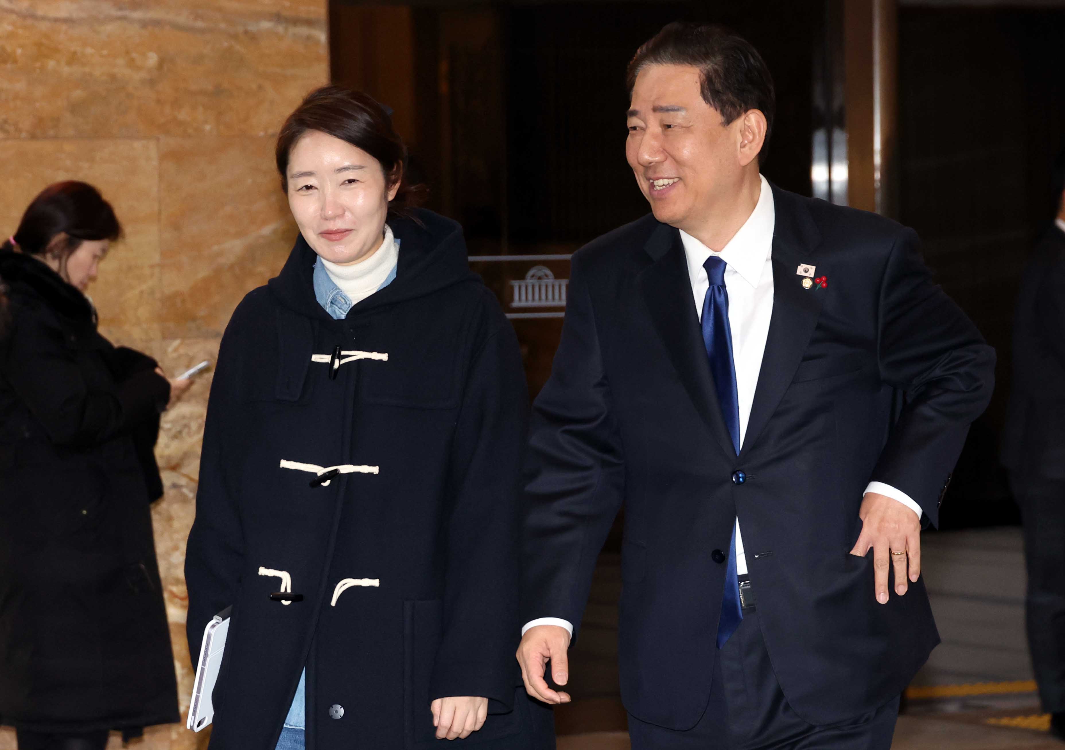 경찰, 김병기·강선우 의혹 본격 수사…관계자 줄소환