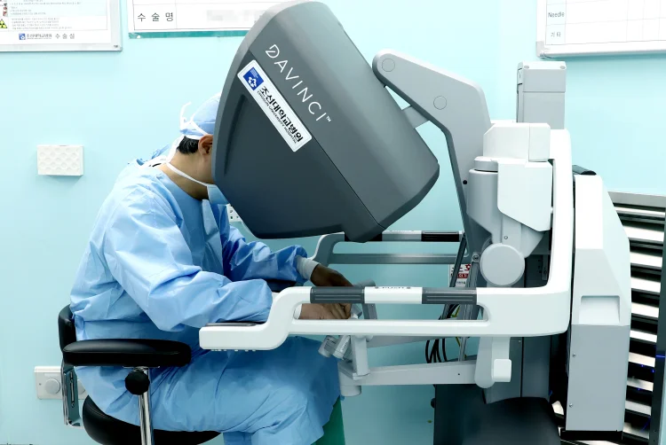 조선대병원, 로봇수술 800회 달성…지역 암 치료 혁신
