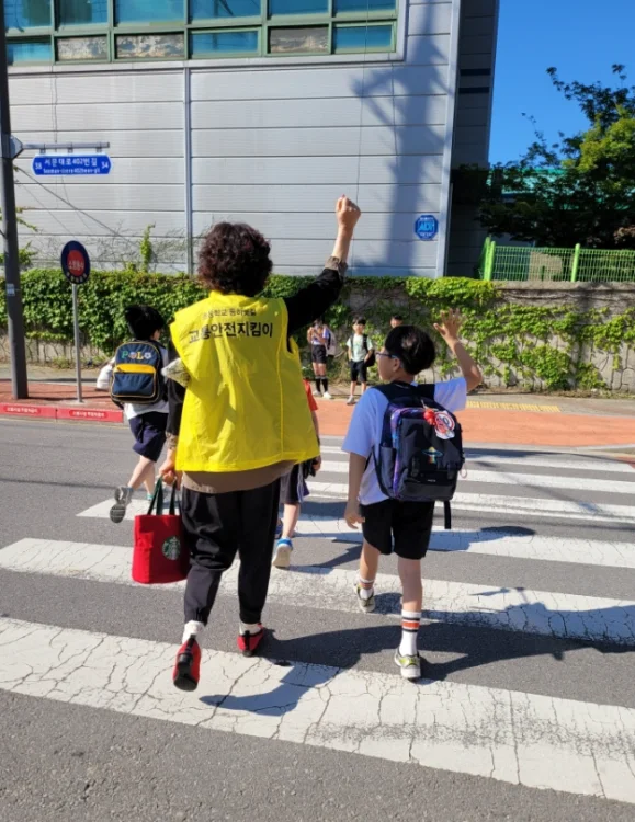 광주 남구, 초등학교 등하굣길 ‘안전지킴이 동행’
