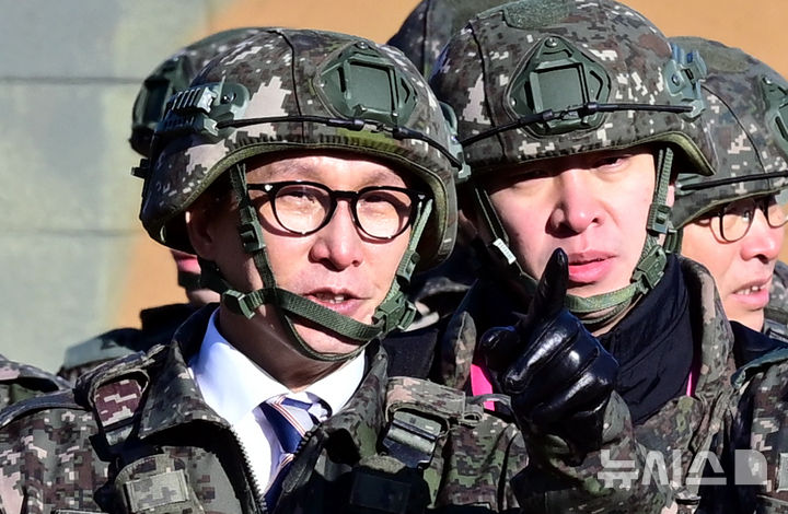 김 총리, 올해 마지막날 최전방 백마부대 방문…