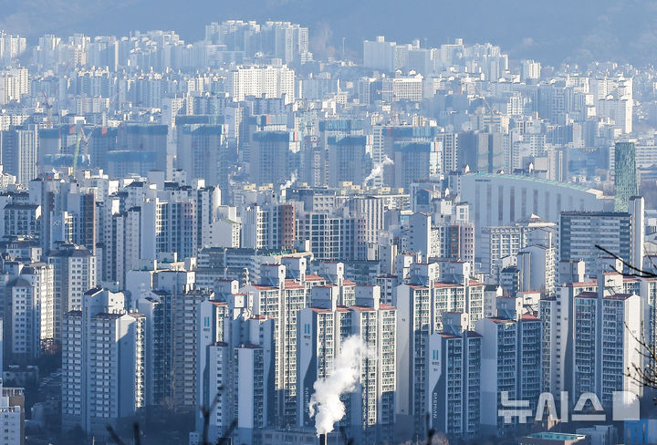 서울 아파트값 47주째 상승…작년 8.71% 뛰어 통계 작성 이래 최고