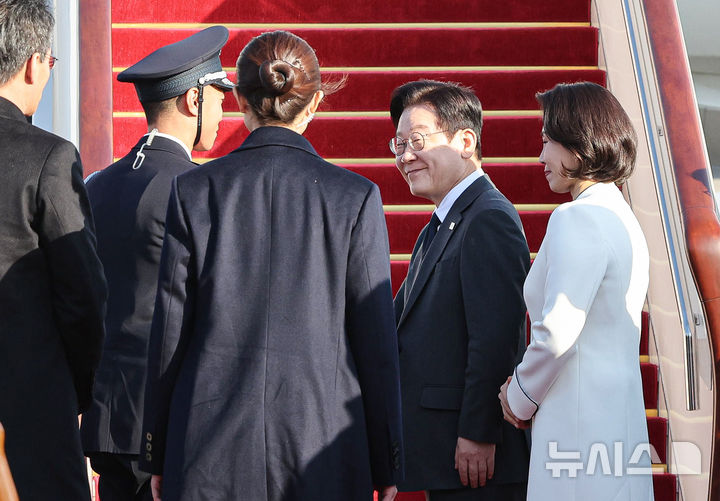 이 대통령, 3박4일 국빈 방중 마무리…상하이 임시정부…