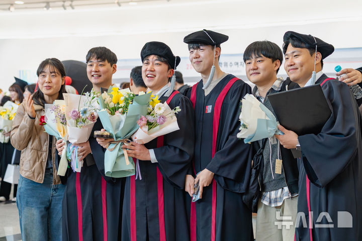 GIST 학위수여식…박사 70명 포함 308명 배출…누적 9166명
